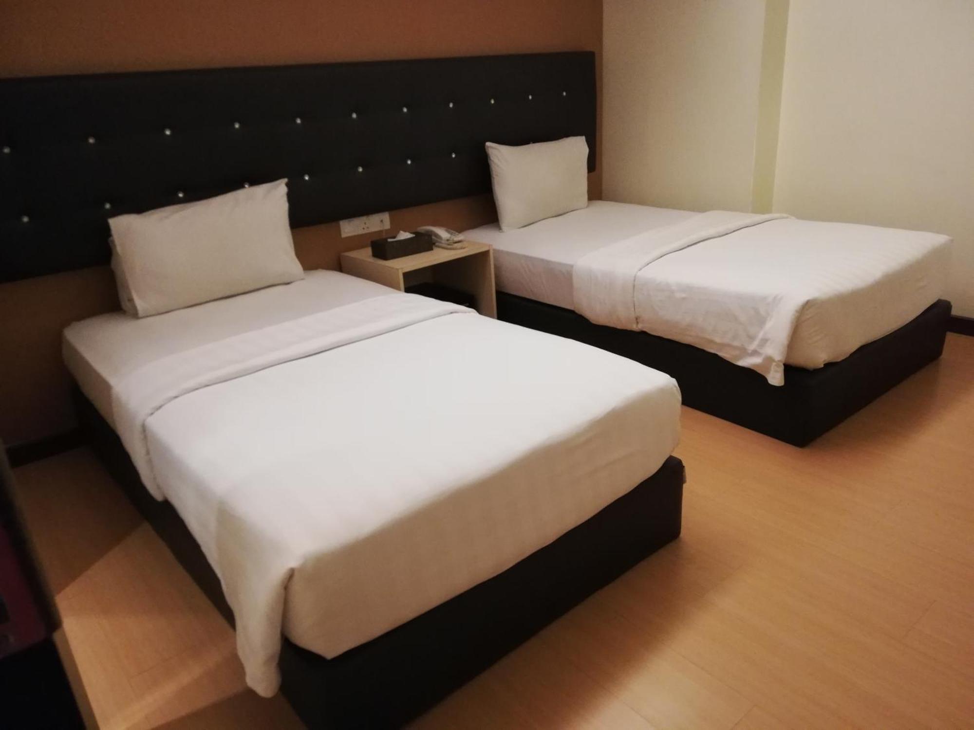 อีส โฮเต็ล Hotel โกตาคินาบาลู ภายนอก รูปภาพ