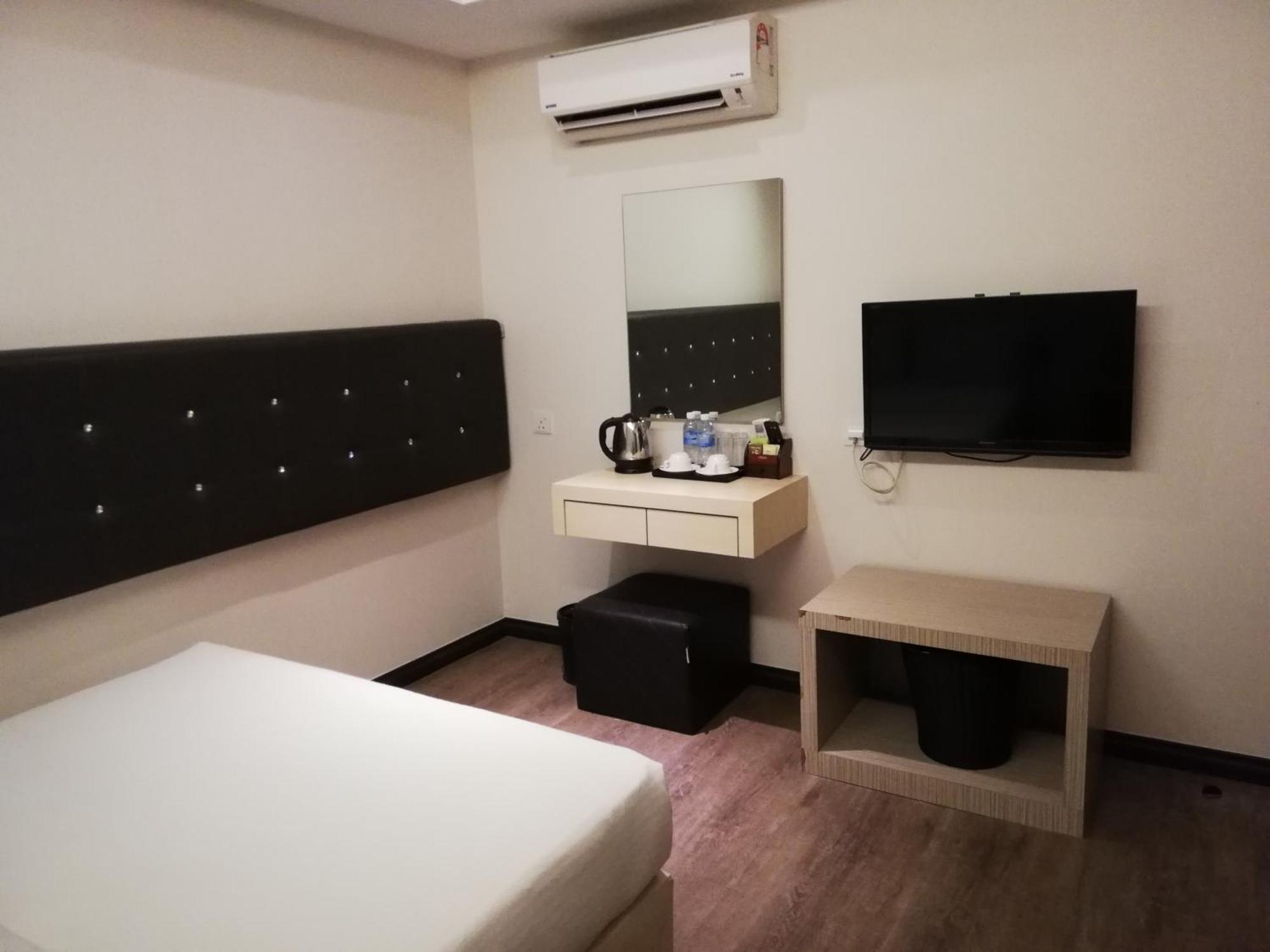 อีส โฮเต็ล Hotel โกตาคินาบาลู ภายนอก รูปภาพ