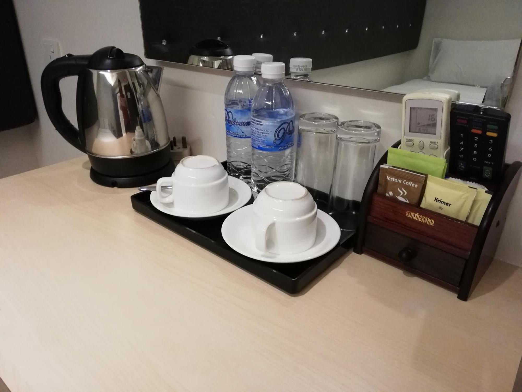 อีส โฮเต็ล Hotel โกตาคินาบาลู ภายนอก รูปภาพ