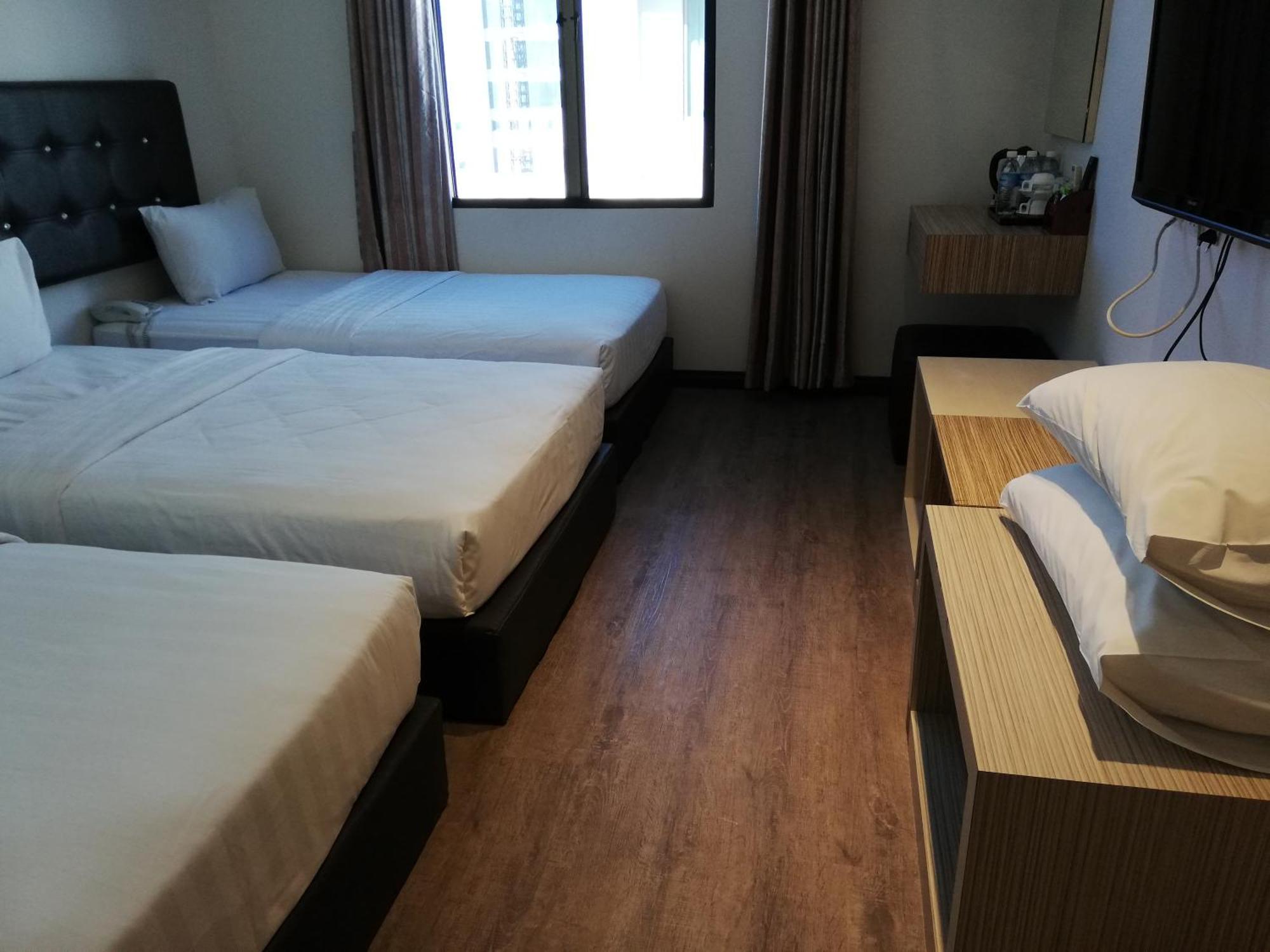 อีส โฮเต็ล Hotel โกตาคินาบาลู ภายนอก รูปภาพ