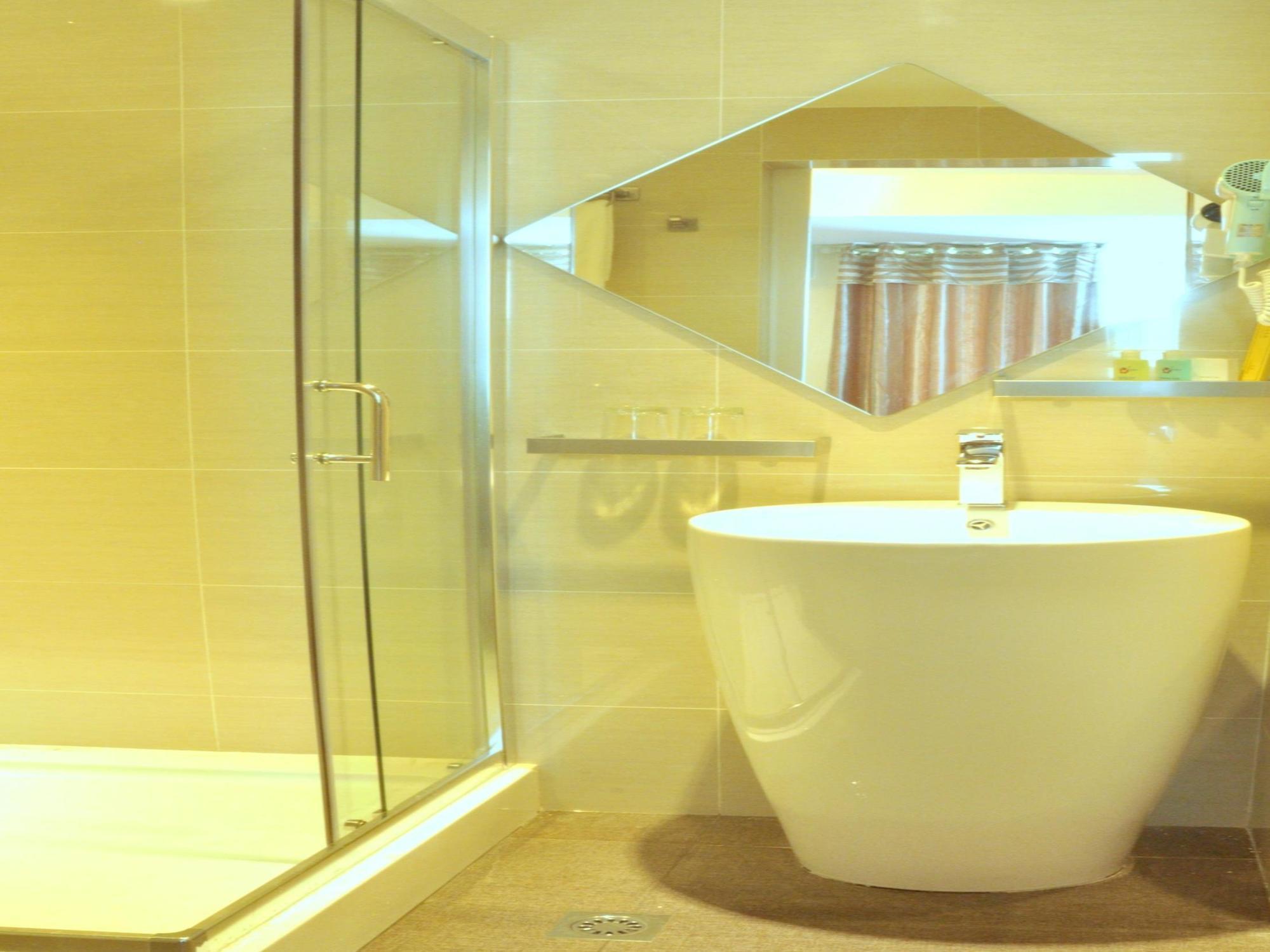 อีส โฮเต็ล Hotel โกตาคินาบาลู ภายนอก รูปภาพ