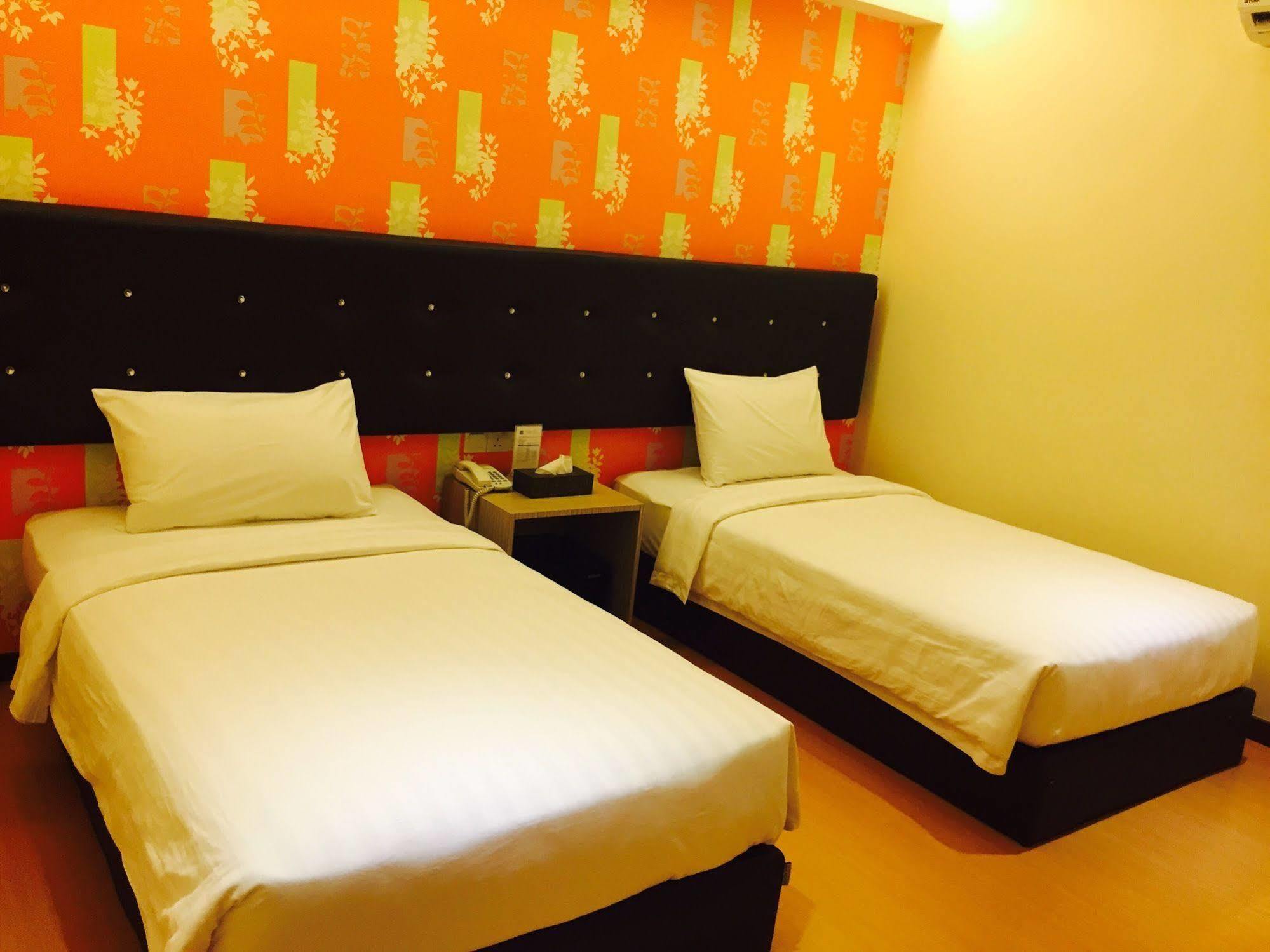 อีส โฮเต็ล Hotel โกตาคินาบาลู ภายนอก รูปภาพ