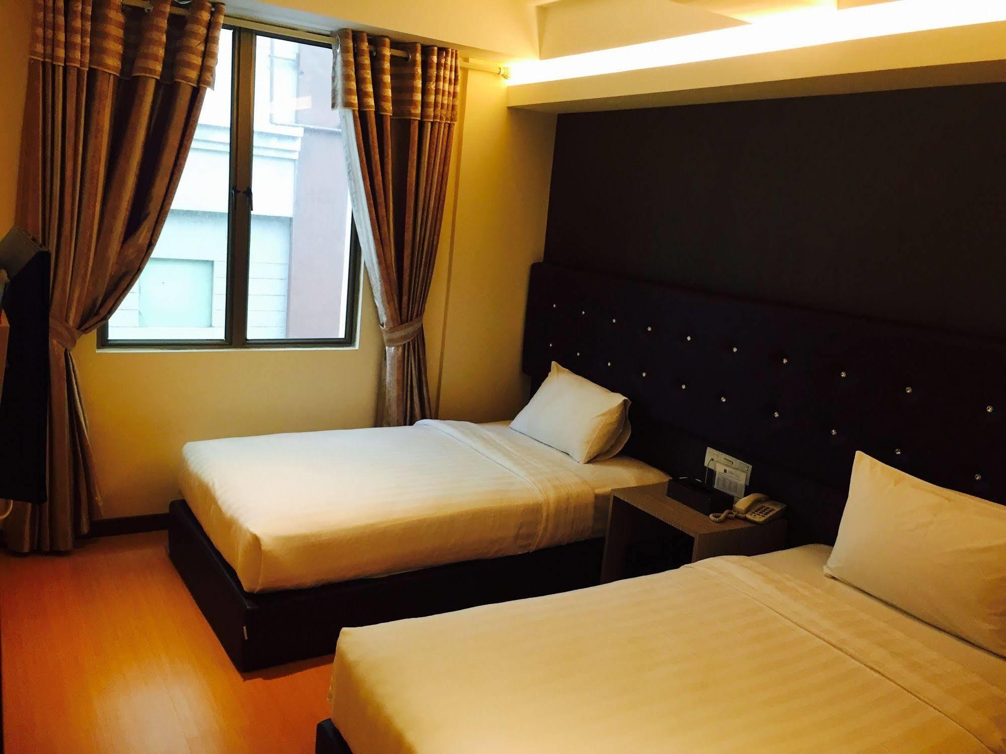 อีส โฮเต็ล Hotel โกตาคินาบาลู ภายนอก รูปภาพ