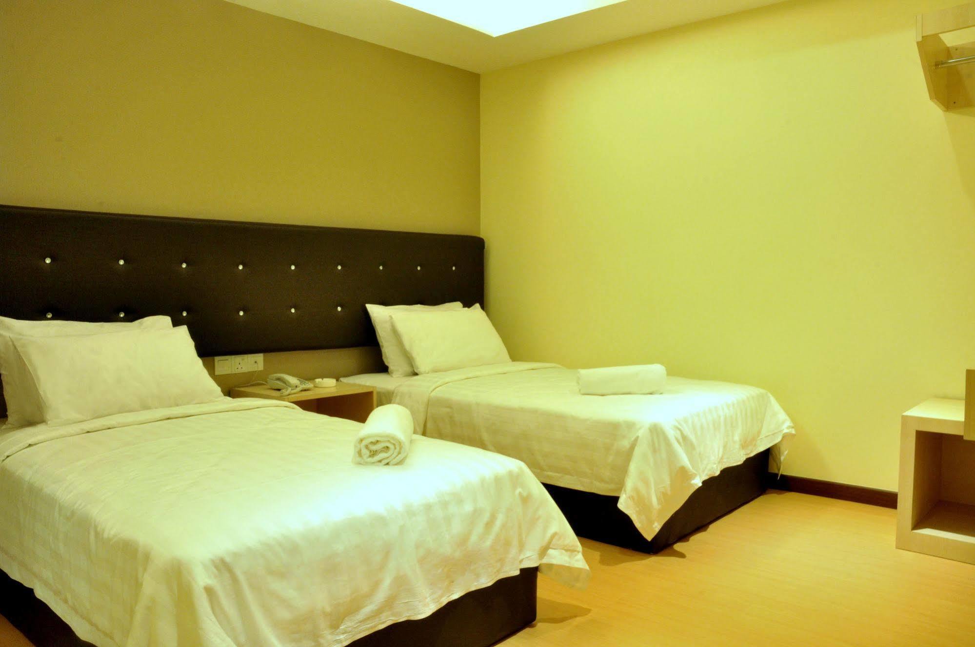 อีส โฮเต็ล Hotel โกตาคินาบาลู ภายนอก รูปภาพ