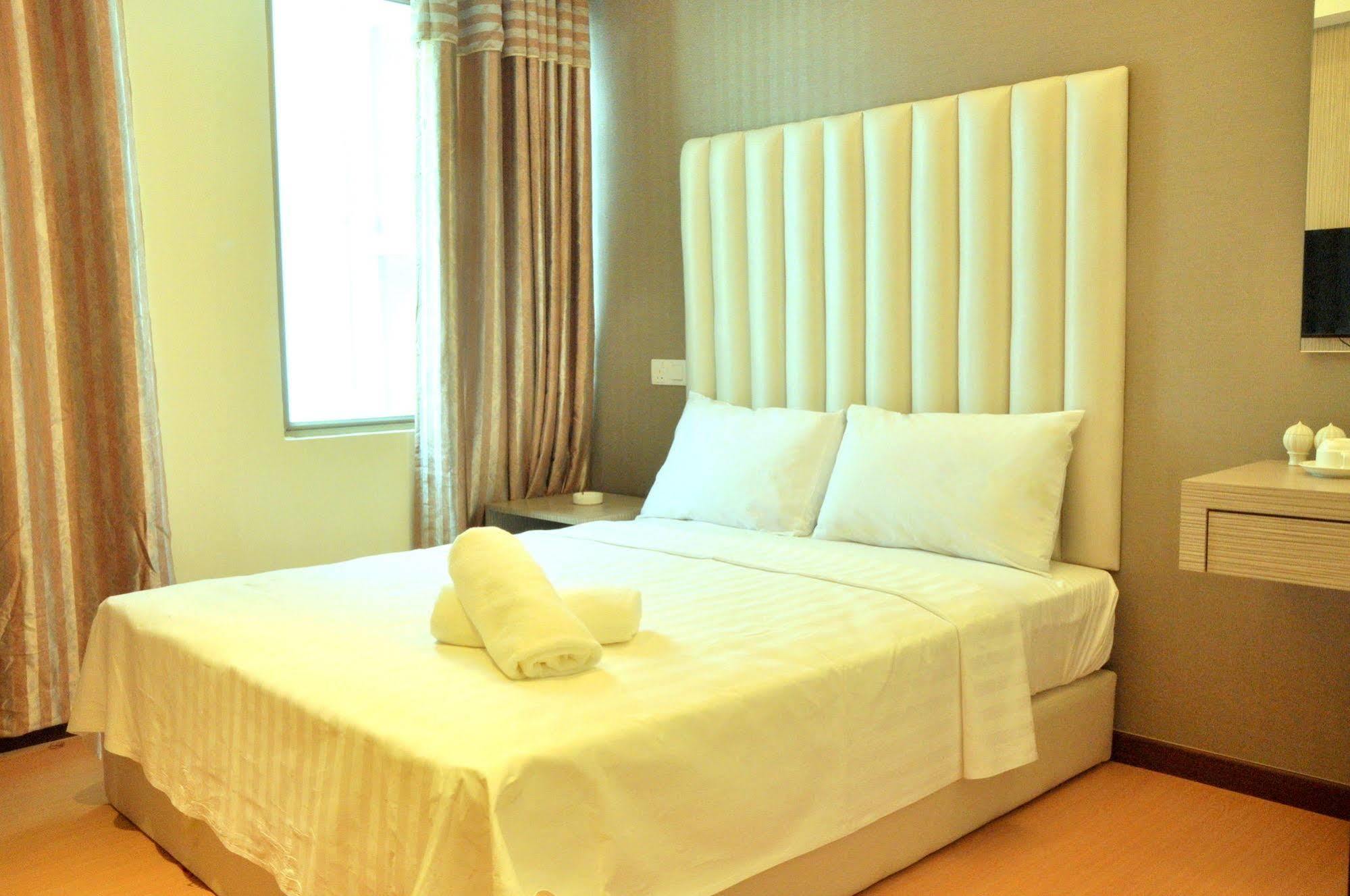 อีส โฮเต็ล Hotel โกตาคินาบาลู ภายนอก รูปภาพ